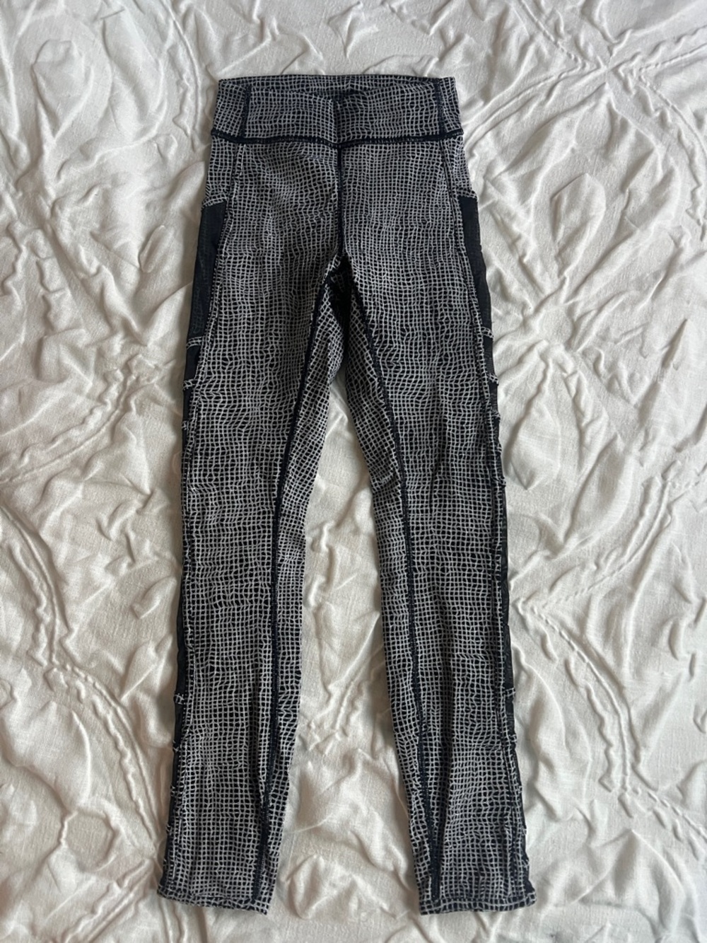 Lululemon Black & White Grid Leggings with Mesh Panel Sides